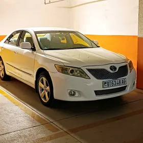 Toyota Camry 2010