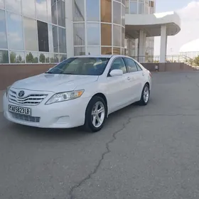 Toyota Camry 2011