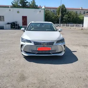 Toyota Avalon 2019