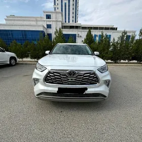 Toyota Highlander 2022