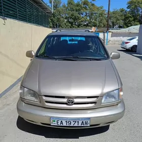 Toyota Sienna 2000