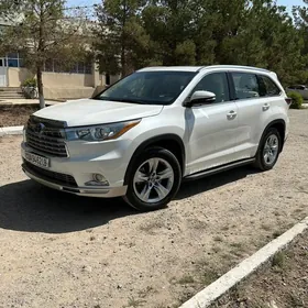 Toyota Highlander 2016