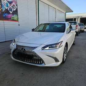 Lexus ES 350 2021