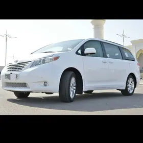 Toyota Sienna 2011