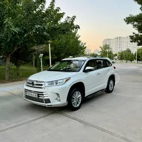 Toyota Highlander 2018