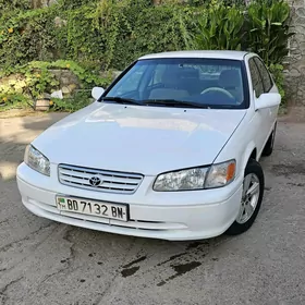 Toyota Camry 2000