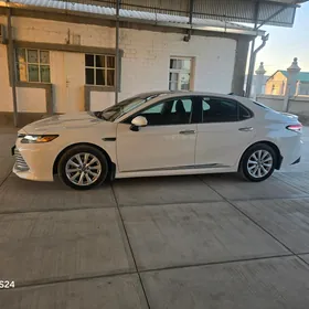 Toyota Camry 2018