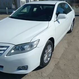 Toyota Camry 2010