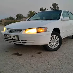 Toyota Camry 1997