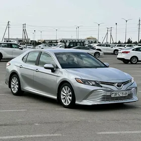 Toyota Camry 2018