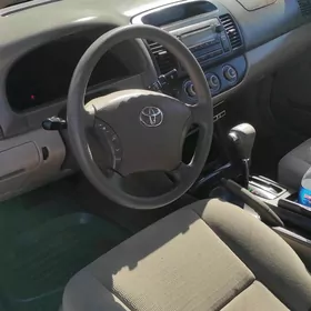 Toyota Camry 2005