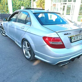 Mercedes-Benz C300 2009