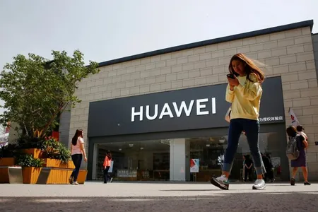 Чистая прибыль Huawei за полугодие оказалась самой большой в истории компании