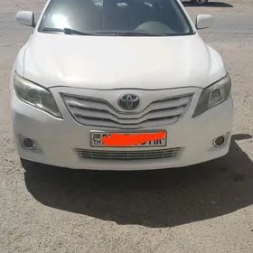 Toyota Camry 2010