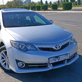 Toyota Camry 2013