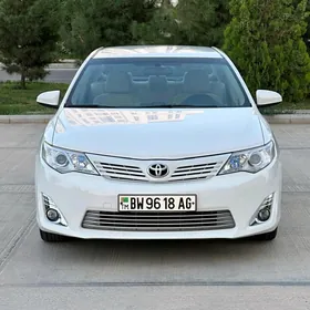 Toyota Camry 2014