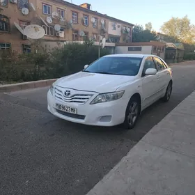 Toyota Camry 2011