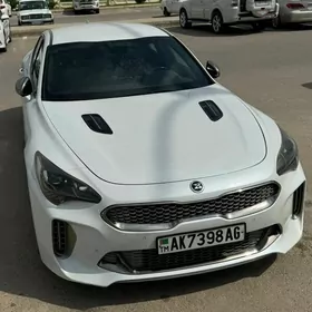 Kia Stinger 2018