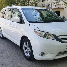 Toyota Sienna 2012