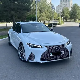 Lexus IS 350 2021