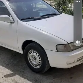 Nissan Sunny 1998