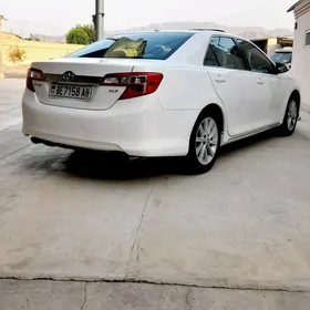 Toyota Camry 2011