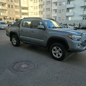 Toyota Tacoma 2019