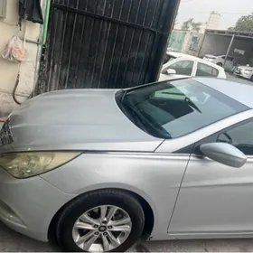 Hyundai Sonata 2013