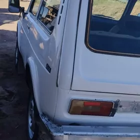 Lada Niva 1988