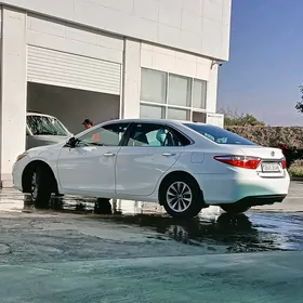 Toyota Camry 2016