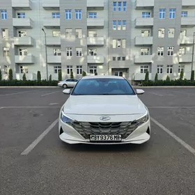 Hyundai Elantra 2020