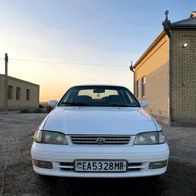 Toyota Corona 1995