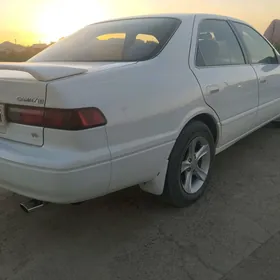 Toyota Camry 1999