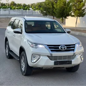 Toyota Fortuner 2019