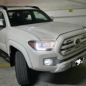 Toyota Tacoma 2016