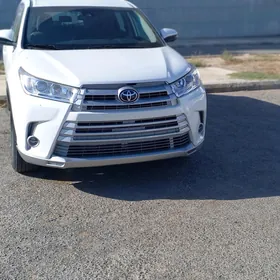 Toyota Highlander 2019