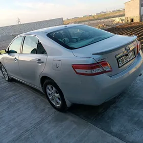 Toyota Camry 2011