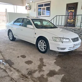 Toyota Camry 2000