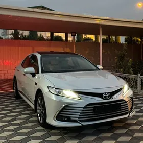 Toyota Camry 2022