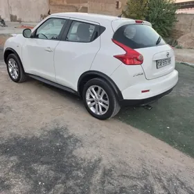 Nissan JUKE 2012