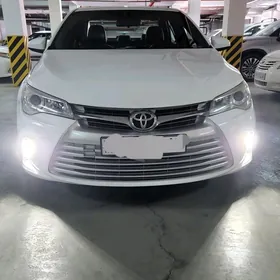 Toyota Camry 2017