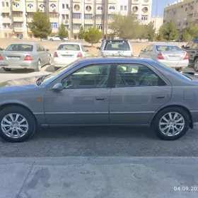 Toyota Camry 1999