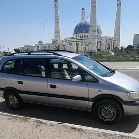 Opel Zafira 1999