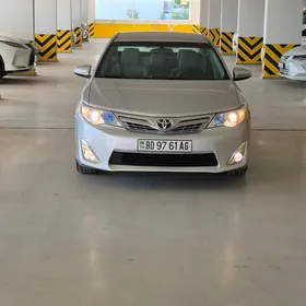 Toyota Camry 2012