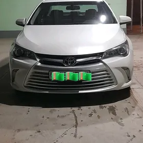 Toyota Camry 2015