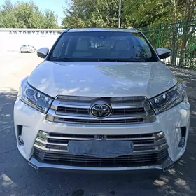 Toyota Highlander 2017