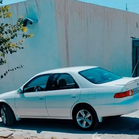 Toyota Camry 2000