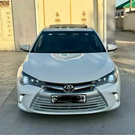 Toyota Camry 2016