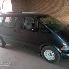 Toyota Previa 1991