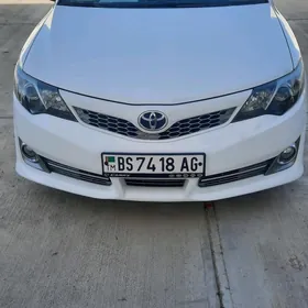 Toyota Camry 2013